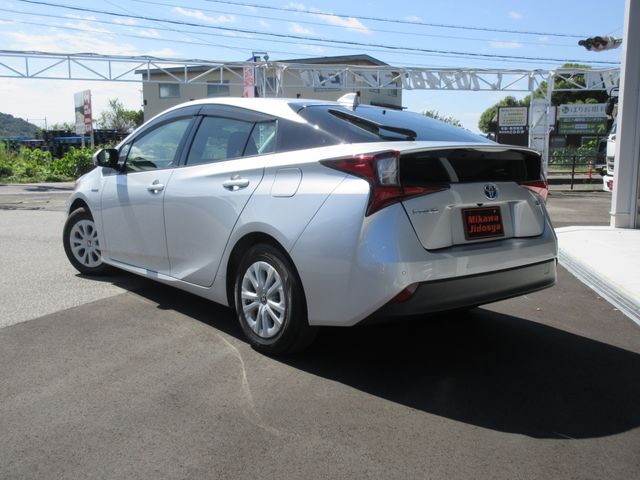 Toyota PRIUS 2019-06 14200-3