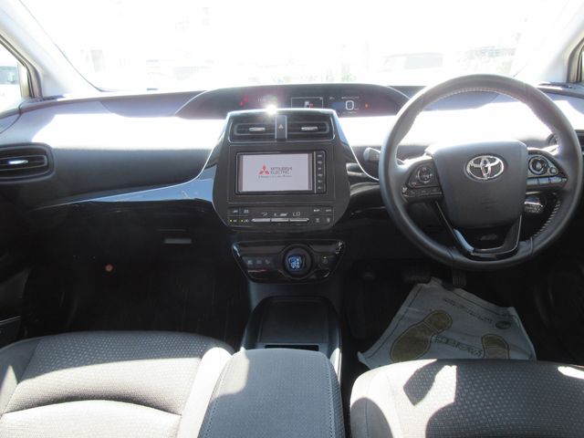 Toyota PRIUS 2019-06 14200-7