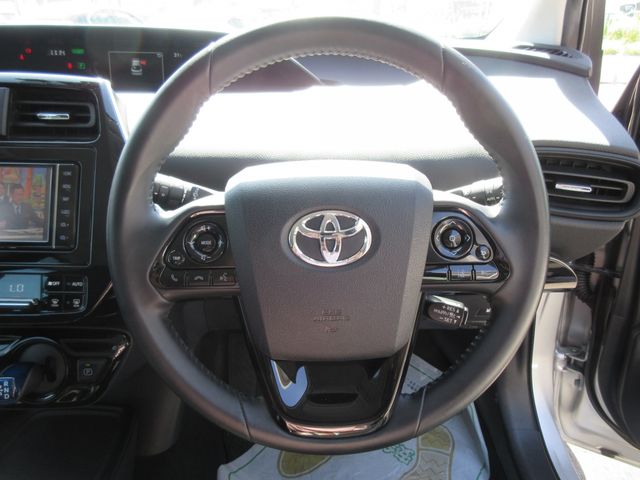 Toyota PRIUS 2019-06 14200-8