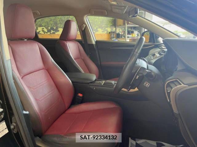 Lexus NX 2018-01 275705-9