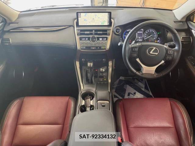 Lexus NX 2018-01 275705-1