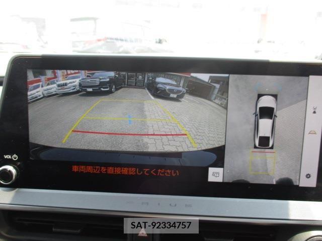 Toyota PRIUS 2023-10 313507-4