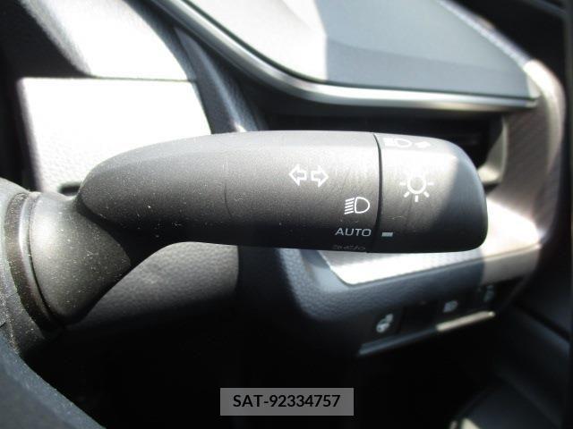Toyota PRIUS 2023-10 313507-16