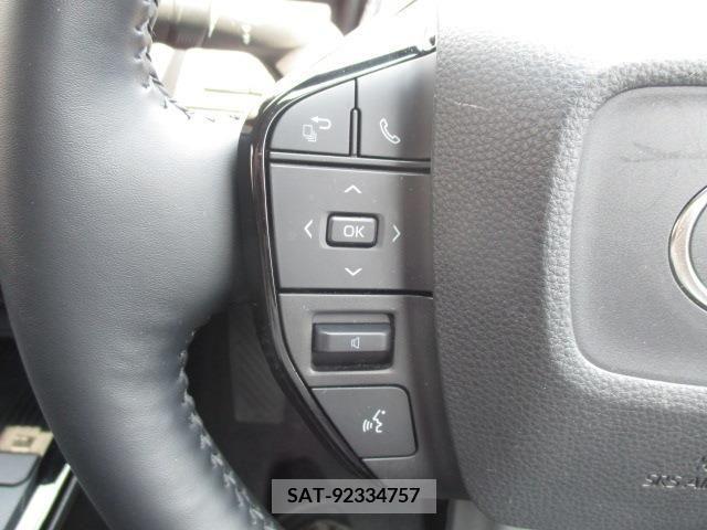 Toyota PRIUS 2023-10 313507-13