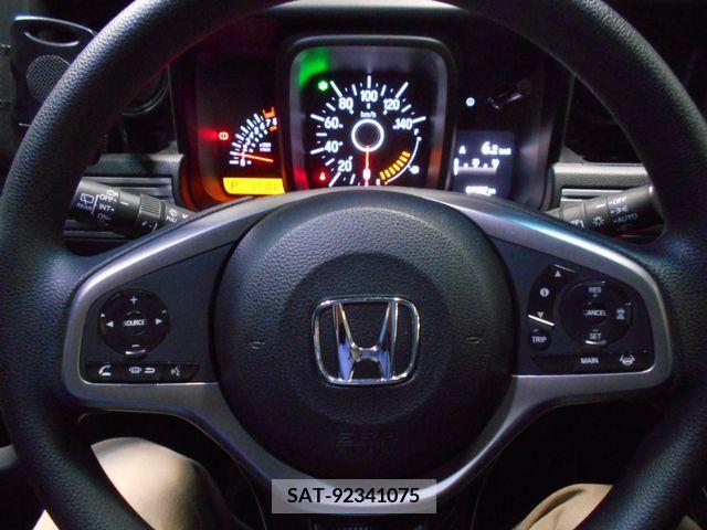 Honda N-VAN 2018-10 204098-5
