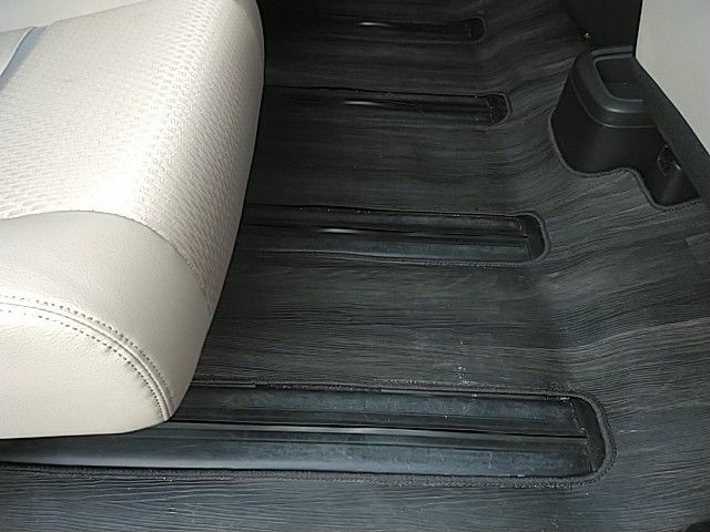 Honda e 2019-09 187997-25