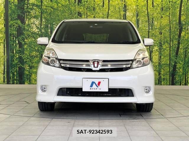 Toyota ISIS 2012-06 257397-14
