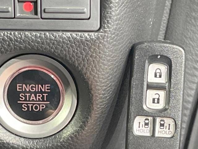 Honda N BOX CUSTOM 2018-02 8422-8