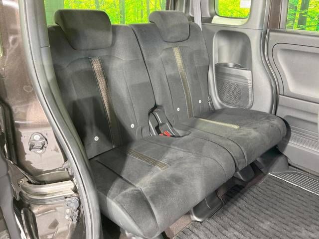 Honda N BOX CUSTOM 2018-02 8422-10