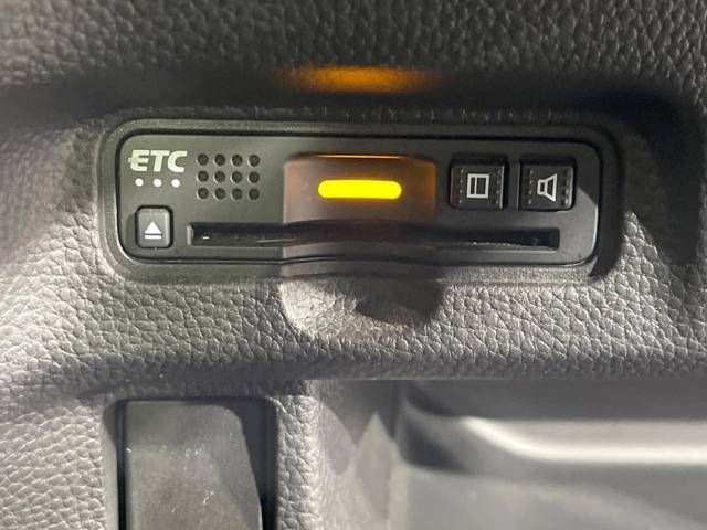 Honda N BOX CUSTOM 2018-02 8422-7
