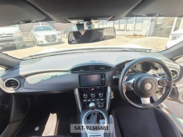 Toyota 86 2017-09 269297-18