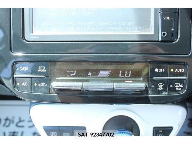 Toyota PRIUS 2016-05 366676-3