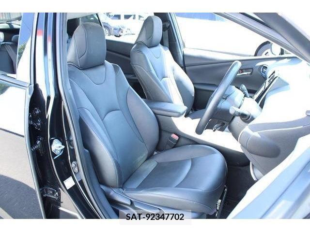 Toyota PRIUS 2016-05 366676-12
