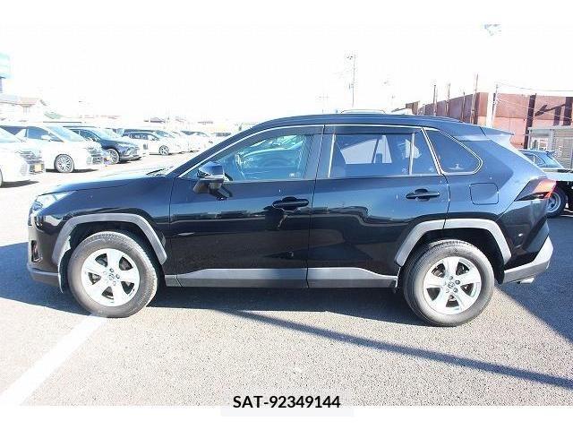 Toyota RAV4 2019-08 204865-6