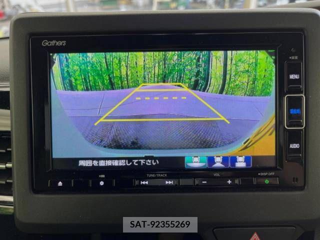 Honda N BOX CUSTOM 2022-04 339088-4