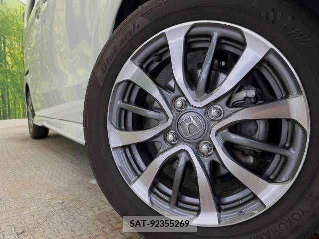 Honda N BOX CUSTOM 2022-04 339088-13