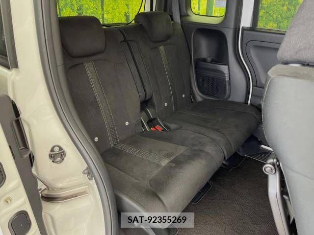 Honda N BOX CUSTOM 2022-04 339088-9