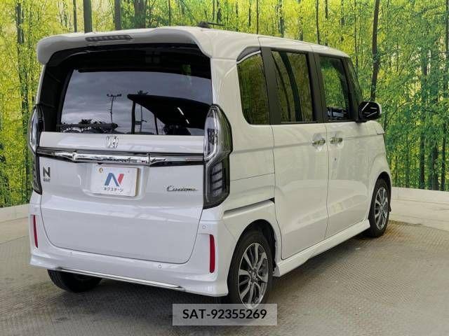 Honda N BOX CUSTOM 2022-04 339088-17