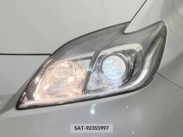 Toyota PRIUS 2015-01 219126-13