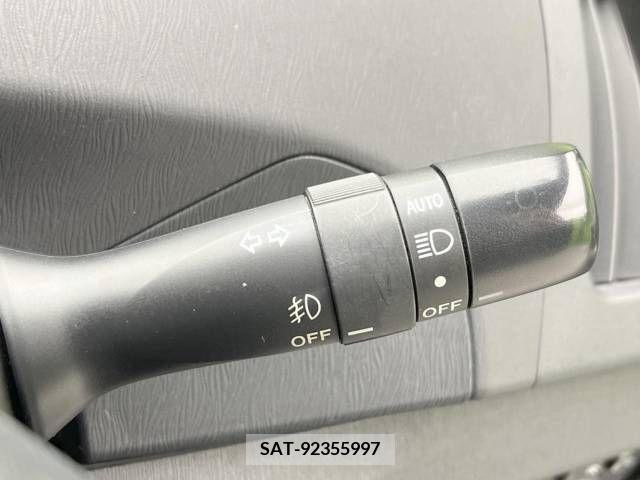 Toyota PRIUS 2015-01 219126-5