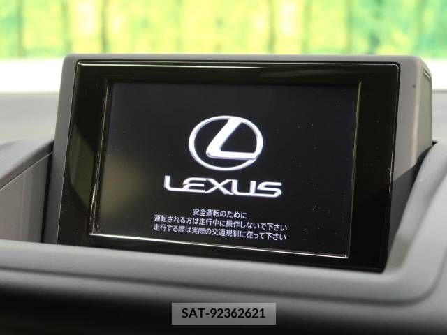 Lexus CT 2012-03 242934-2