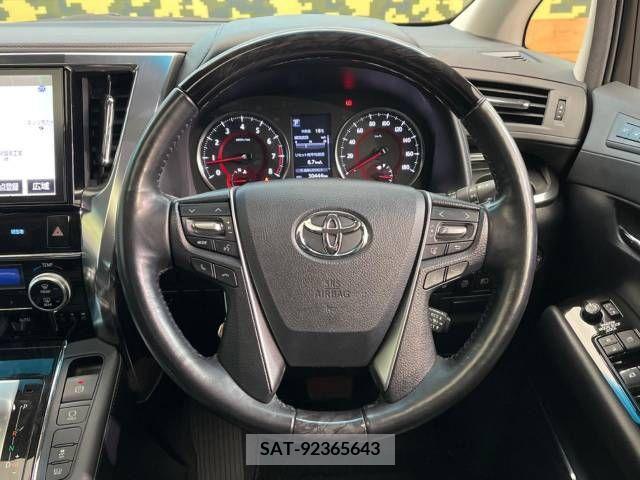 Toyota ALPHARD 2018-07 209669-12