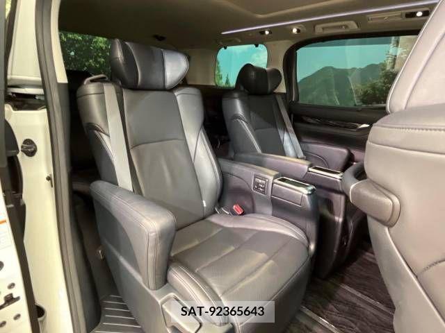 Toyota ALPHARD 2018-07 209669-9