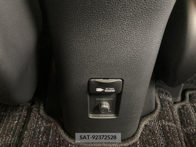 Toyota AQUA 2023-02 350248-28