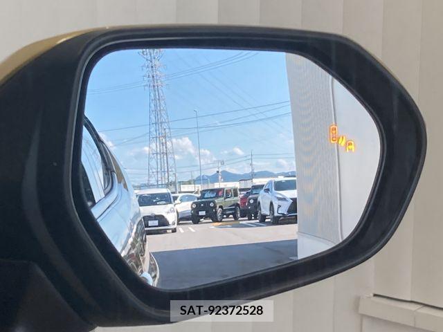 Toyota AQUA 2023-02 350248-18
