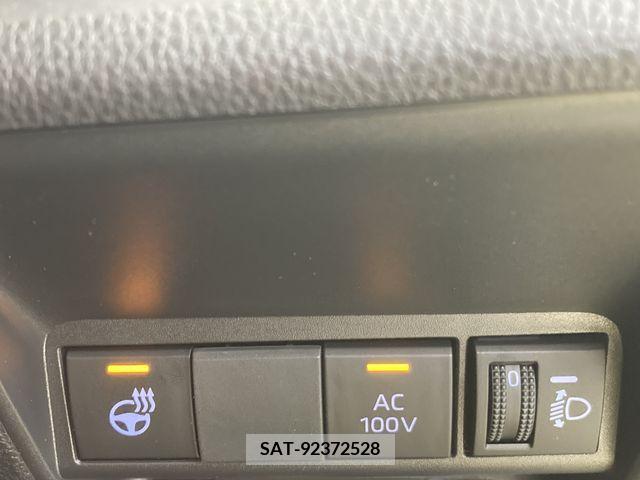 Toyota AQUA 2023-02 350248-21