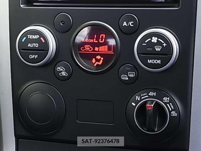 Suzuki ESCUDO 2013-04 201036-3