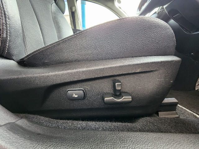 Subaru OUTBACK 2012-08 16598-11
