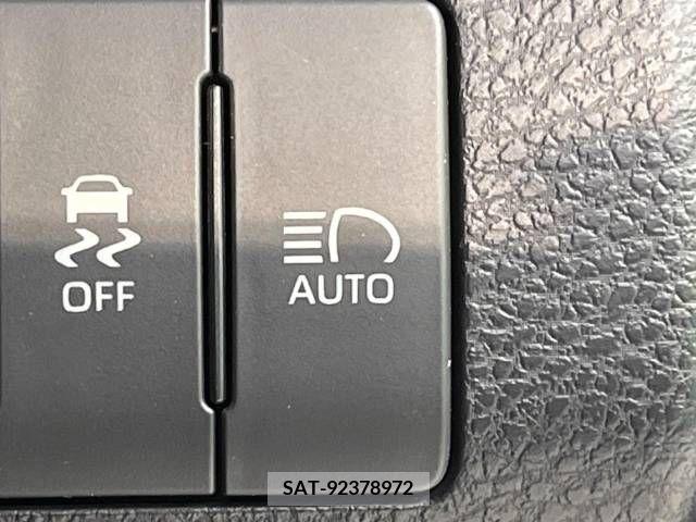 Toyota HARRIER 2017-08 382264-8