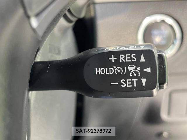 Toyota HARRIER 2017-08 382264-5