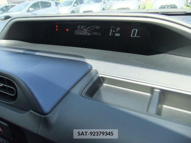 Toyota AQUA 2017-03 314296-11