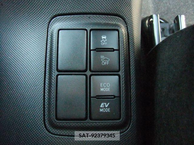 Toyota AQUA 2017-03 314296-7