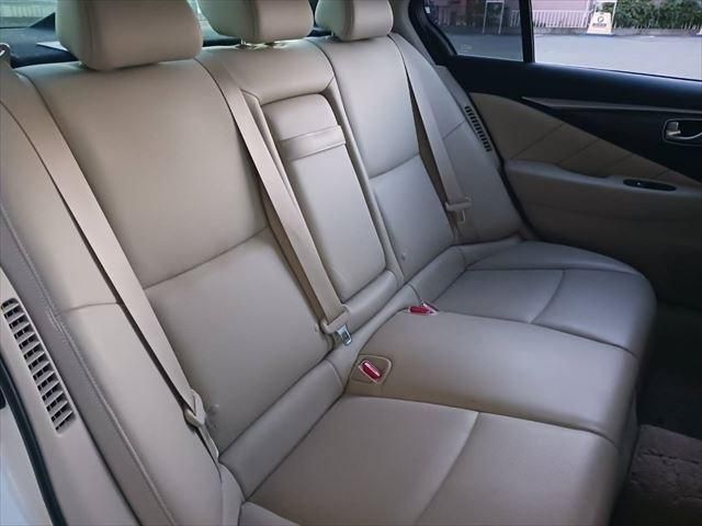 Nissan SKYLINE 2014-10 13212-19