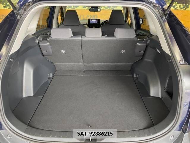 Toyota RAV4 2019-09 382473-11