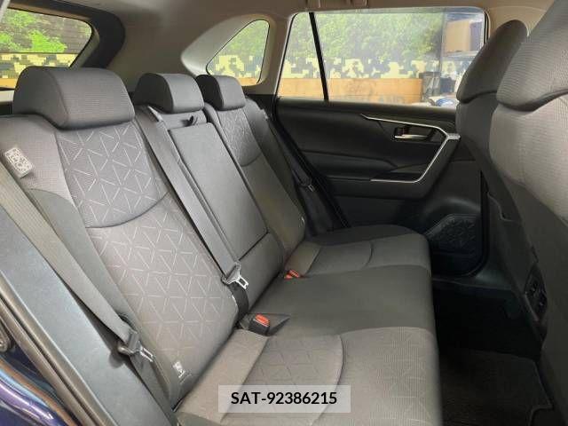 Toyota RAV4 2019-09 382473-10