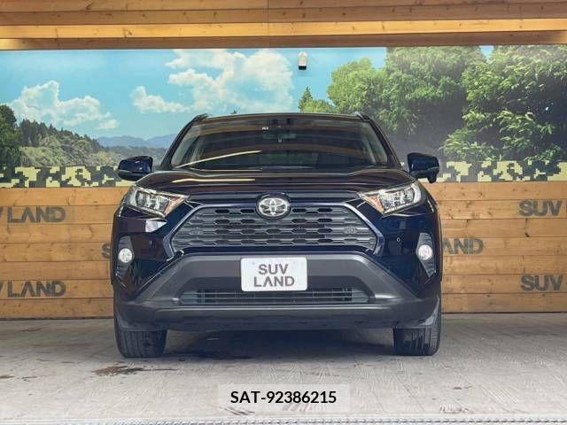 Toyota RAV4 2019-09 382473-14