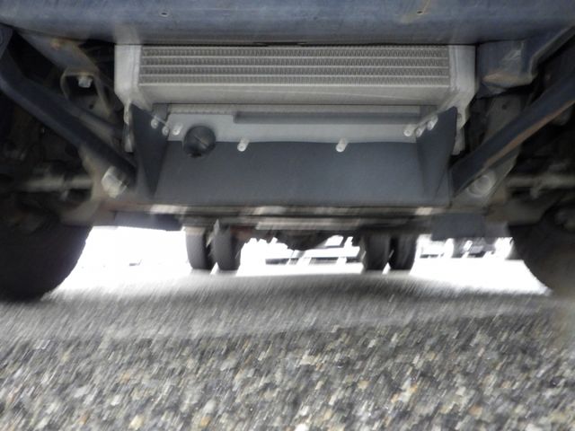 Isuzu ELF TRUCK 2014-01 183549-9