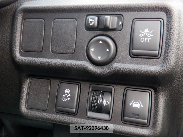 Nissan NOTE 2018-10 334742-6