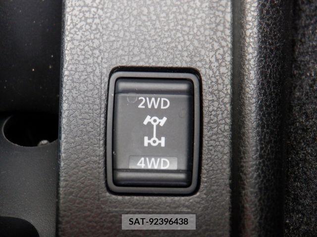 Nissan NOTE 2018-10 334742-10
