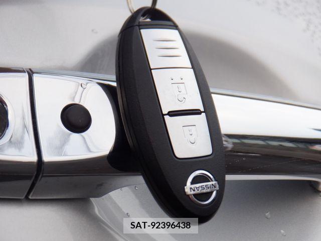 Nissan NOTE 2018-10 334742-15