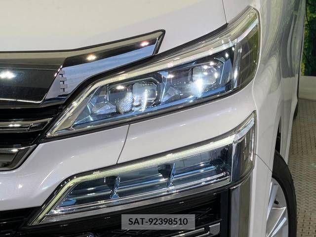 Toyota VELLFIRE 2018-10 369759-12