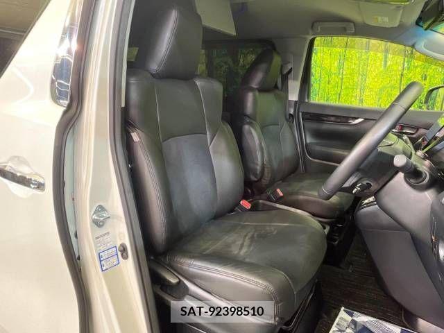 Toyota VELLFIRE 2018-10 369759-8
