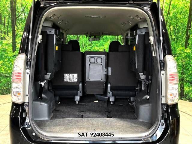 Toyota VOXY 2009-10 321326-15