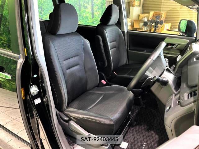 Toyota VOXY 2009-10 321326-12