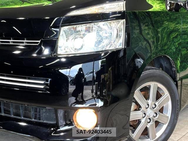Toyota VOXY 2009-10 321326-10