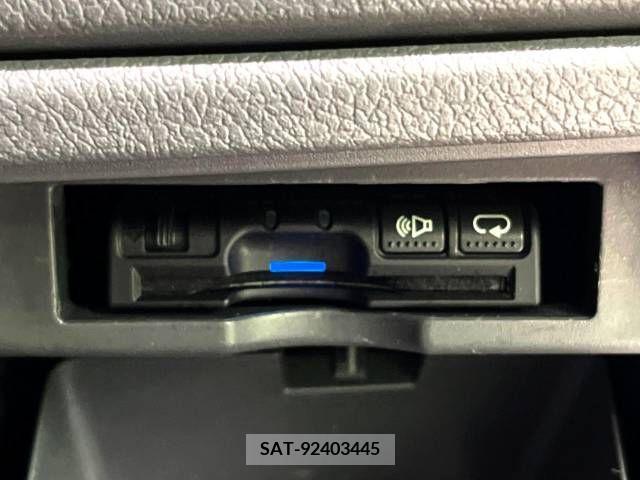 Toyota VOXY 2009-10 321326-8